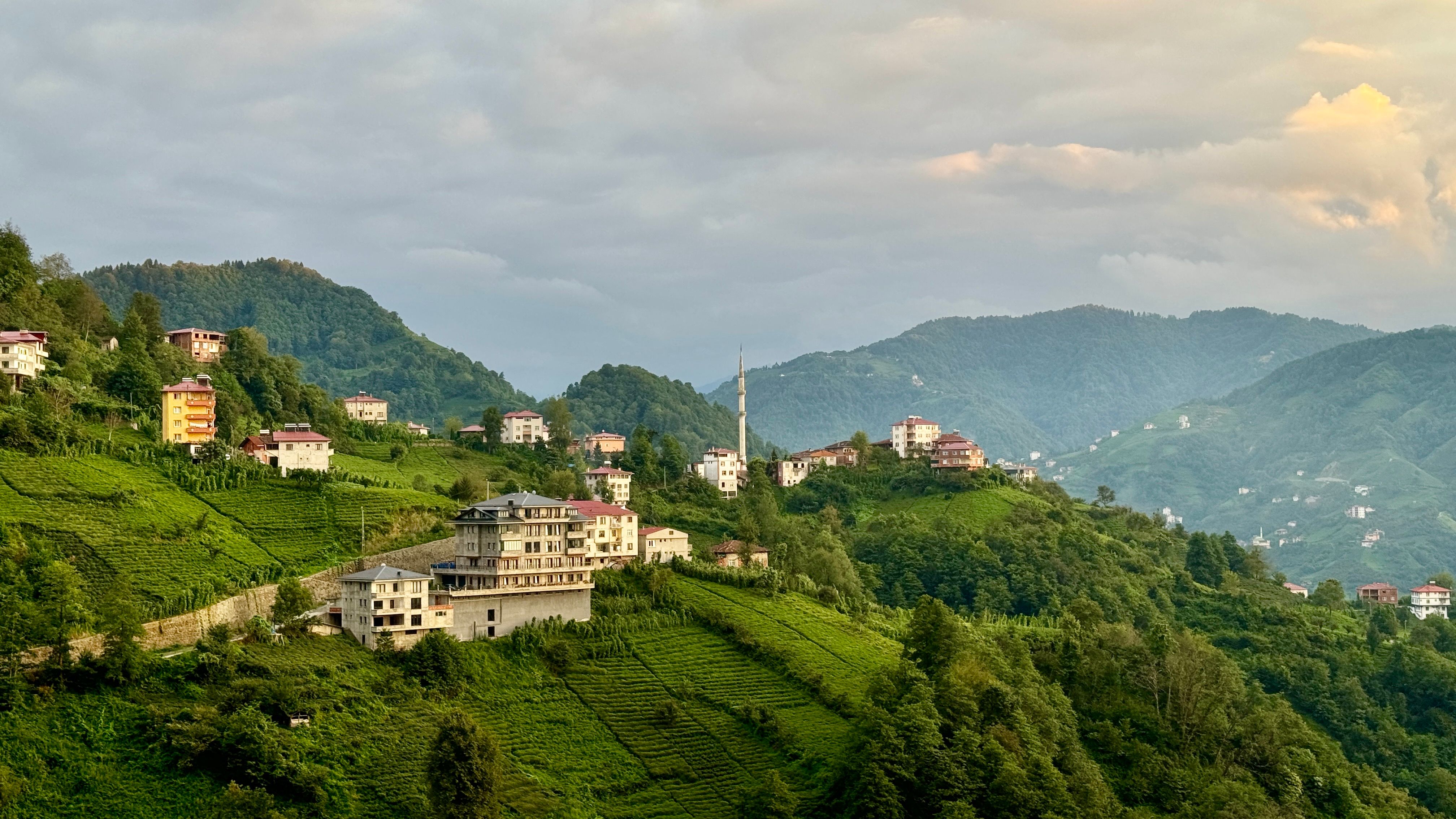 Karadeniz Coşkusu — Gece Yolculuklu (4 Gece 5 Gün)